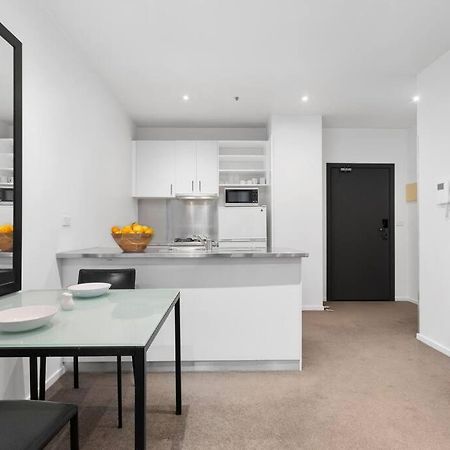 108 Astral Apartments Melbourne Exterior foto